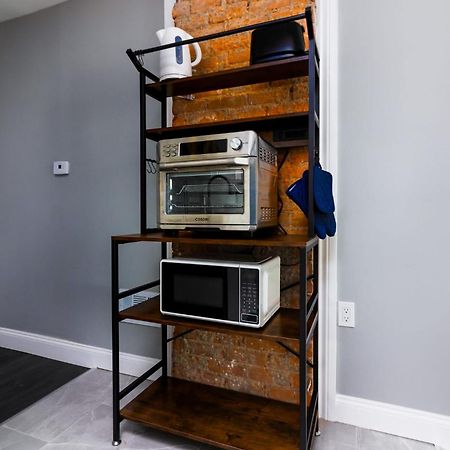 Quaint 1 Bedroom Apartment Sleeps 2-3, Near ไนแอการาฟอลส์ ภายนอก รูปภาพ