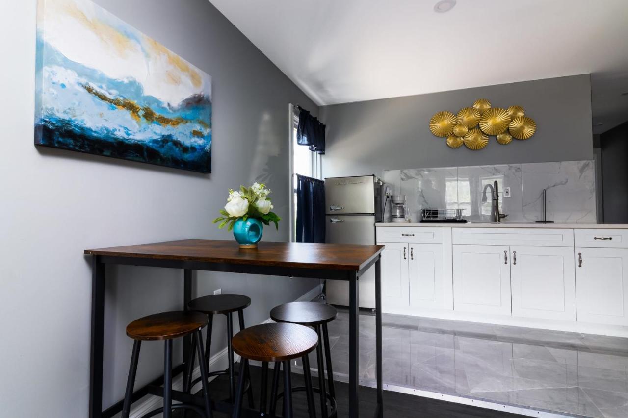 Quaint 1 Bedroom Apartment Sleeps 2-3, Near ไนแอการาฟอลส์ ภายนอก รูปภาพ