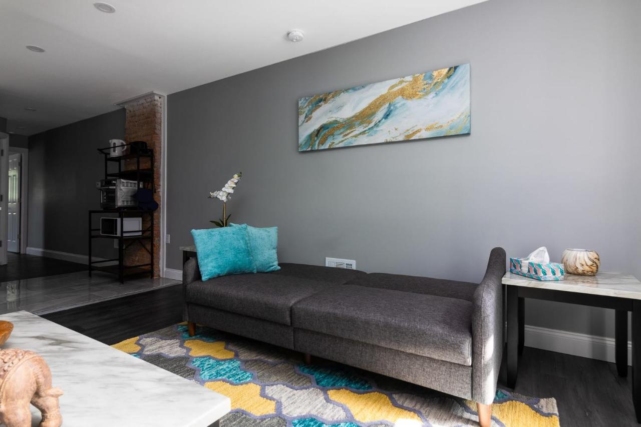 Quaint 1 Bedroom Apartment Sleeps 2-3, Near ไนแอการาฟอลส์ ภายนอก รูปภาพ